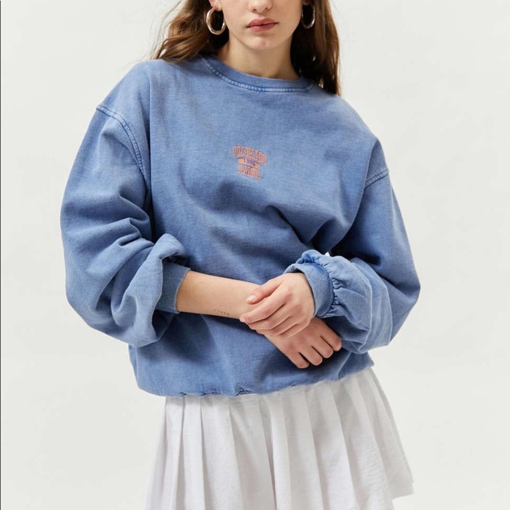urban outfitters colorado springs crewneck